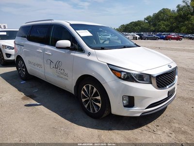 KNDMC5C18F6****** 2015 Kia Sedona
