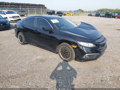 2HGFC2F51JH****** 2018 Honda Civic