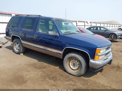 1GNEK13R8WJ****** 1998 Chevrolet Tahoe