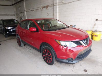 JN1BJ1CR1JW****** 2018 Nissan Rogue Sport
