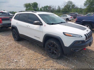 1C4PJMBX5JD****** 2018 Jeep Cherokee