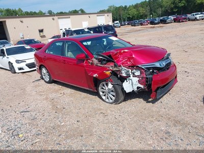 2014 Toyota Camry Hybrid