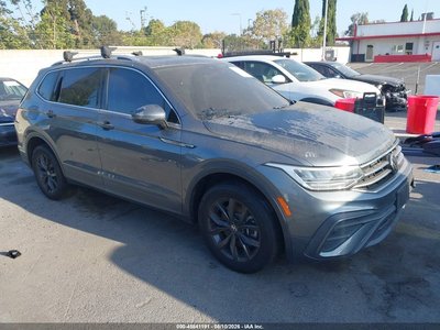 3VV2B7AX2NM****** 2022 Volkswagen Tiguan