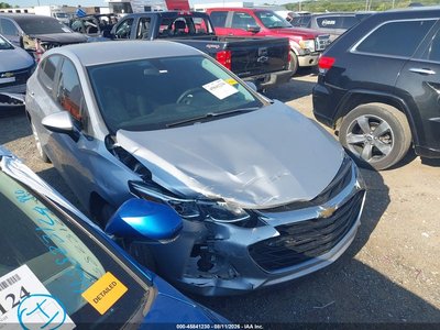 3G1BC6SM1KS****** 2019 Chevrolet Cruze