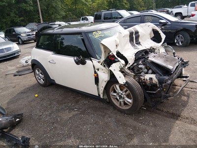WMWSU3C51DT****** 2013 MINI Hardtop