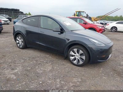 7SAYGDEE4RA****** 2024 Tesla Model Y