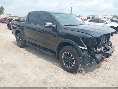 2023 Nissan Titan