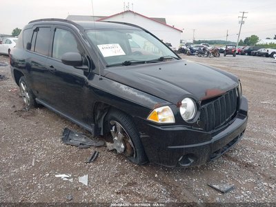 1J8FF47WX7D****** 2007 Jeep Compass