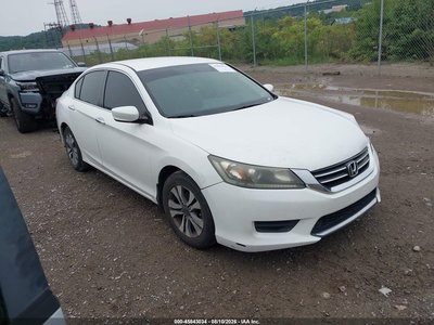 1HGCR2F32FA****** 2015 Honda Accord
