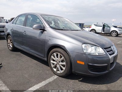 3VWRZ7AJ7AM****** Salvage and Wrecked 2010 Volkswagen Jetta in Las Vegas