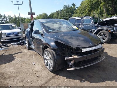 5YJYGDEE9MF****** 2021 Tesla Model Y