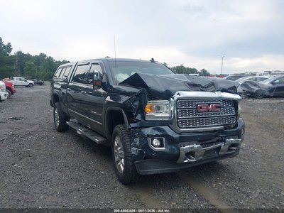 1GT12UEY0JF****** 2018 GMC Sierra 2500HD
