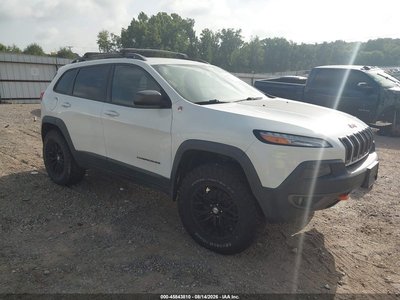 1C4PJMBS2HW****** 2017 Jeep Cherokee