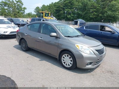 3N1CN7AP3EK****** 2014 Nissan Versa