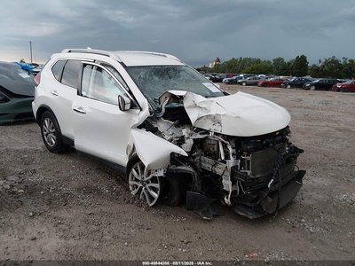 5N1AT2MV1JC****** 2018 Nissan Rogue