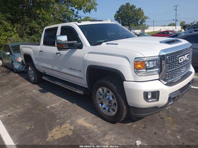 1GT12UEYXJF****** 2018 GMC Sierra 2500 HD
