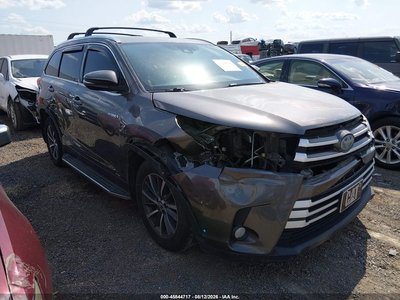 5TDJGRFH4HS****** 2017 Toyota Highlander Hybrid