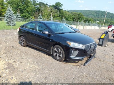 KMHC75LC8KU****** 2019 Hyundai Ioniq Hybrid