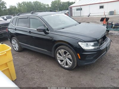 3VV2B7AX1JM****** 2018 Volkswagen Tiguan