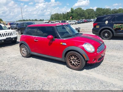 WMWMF33509T****** 2009 MINI Cooper