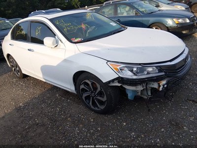 1HGCR2F77GA****** 2016 Honda Accord