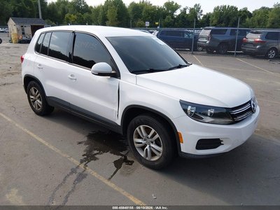 WVGBV3AX2DW****** 2013 Volkswagen Tiguan