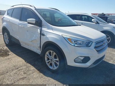 1FMCU9HD9JU****** 2018 Ford Escape