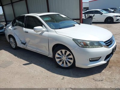 1HGCR3F89DA****** 2013 Honda Accord