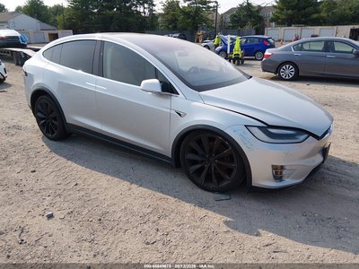 5YJXCDE27HF****** 2017 Tesla Model X