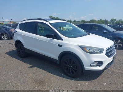 1FMCU9G94HU****** 2017 Ford Escape