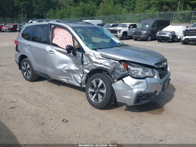 JF2SJAEC6HH****** 2017 Subaru Forester