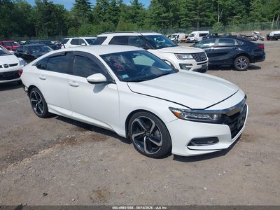 1HGCV1F30JA****** 2018 Honda Accord