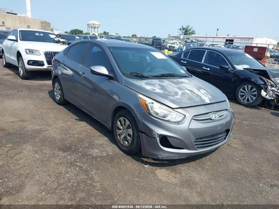 KMHCT4AE5HU****** 2017 Hyundai Accent