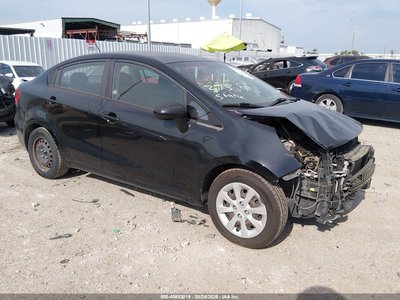 KNADM4A38H6****** 2017 Kia Rio