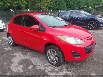 JM1DE1KY0E0****** 2014 Mazda 2