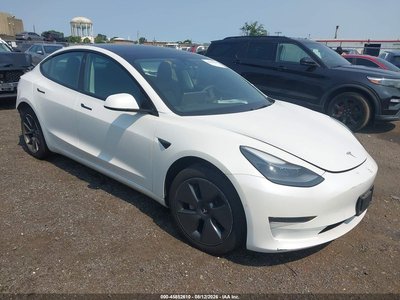 5YJ3E1EA5NF****** 2022 Tesla Model 3