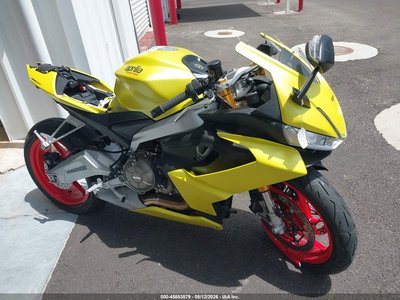 ZD4KSUG03NS****** 2022 Aprilia Rs