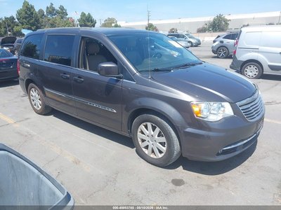 2016 Chrysler Town & Country