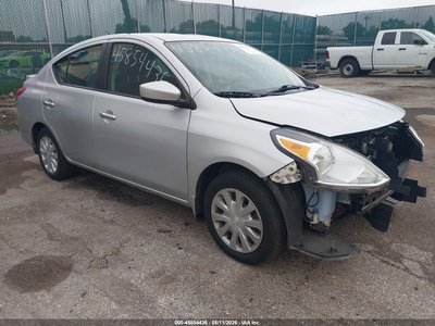 3N1CN7AP8HK****** 2017 Nissan Versa