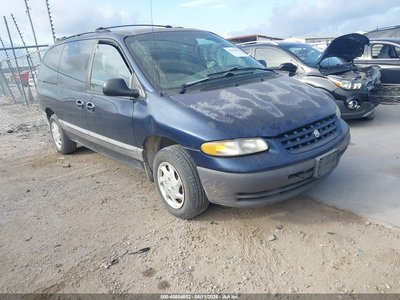 1C4GJ44G2YB****** 2000 Chrysler Grand Voyager