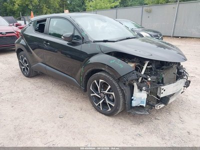 NMTKHMBX1JR****** 2018 Toyota C-HR