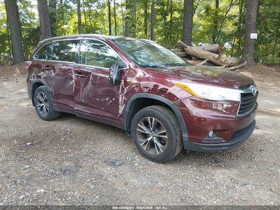 2016 Toyota Highlander