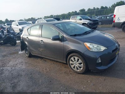 JTDKDTB30E1****** 2014 Toyota Prius C