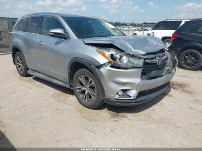 5TDKKRFHXGS****** 2016 Toyota Highlander