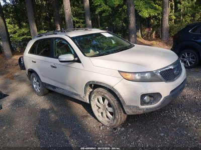 5XYKT3A69CG****** 2012 Kia Sorento