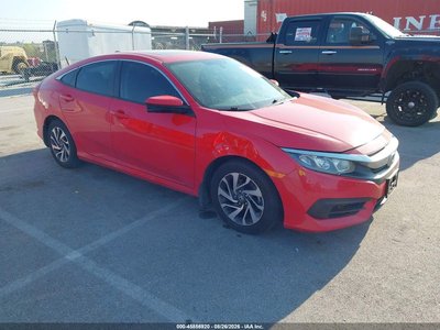 2HGFC2F76JH****** 2018 Honda Civic