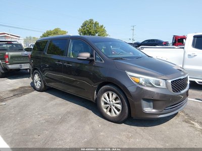KNDMB5C15H6****** 2017 Kia Sedona