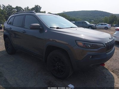 1C4PJMBX1KD****** 2019 Jeep Cherokee