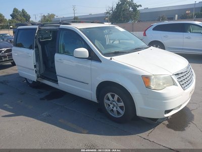 2010 Chrysler Town & Country