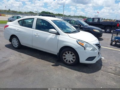 3N1CN7AP7JL****** 2018 Nissan Versa